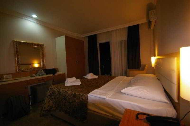 Bitez Risa Hotel Eksteriør billede