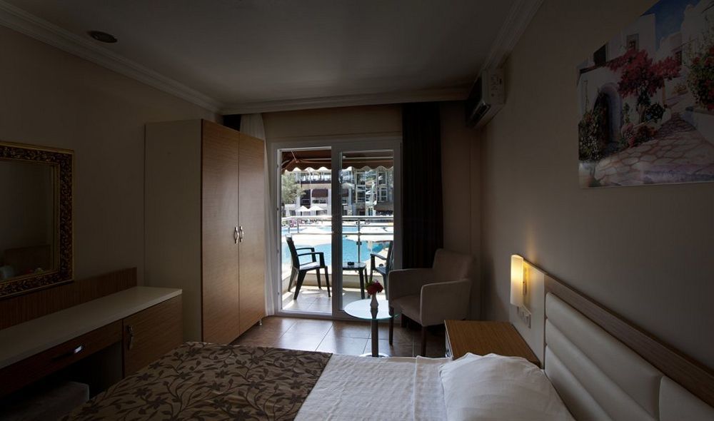 Bitez Risa Hotel Eksteriør billede