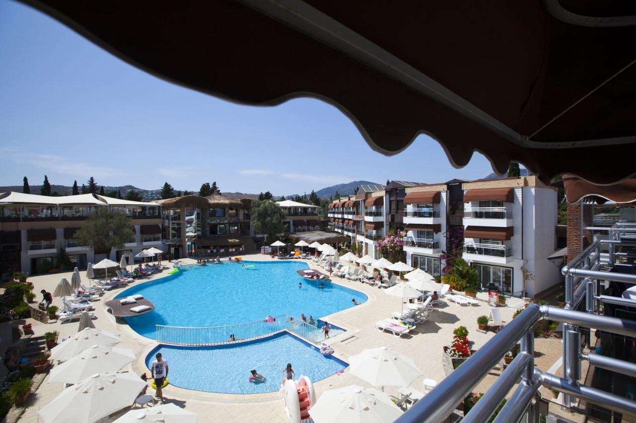 Bitez Risa Hotel Eksteriør billede